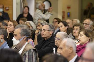 El Cabildo ratifica su compromiso de preservar la Memoria Histórica en la presentación del libro 'Héroes de chabola'/TA.